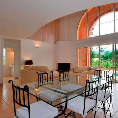 Villa Golf-side Sanctuary In Mazamet Pont-de-Larn